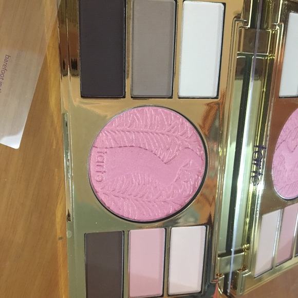 Tarte Poppy Picnic Eye & Cheek Palette - Picture 3 of 6
